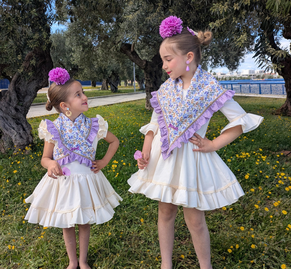 Traje Flamenca Corto Falda Marfil De Capa