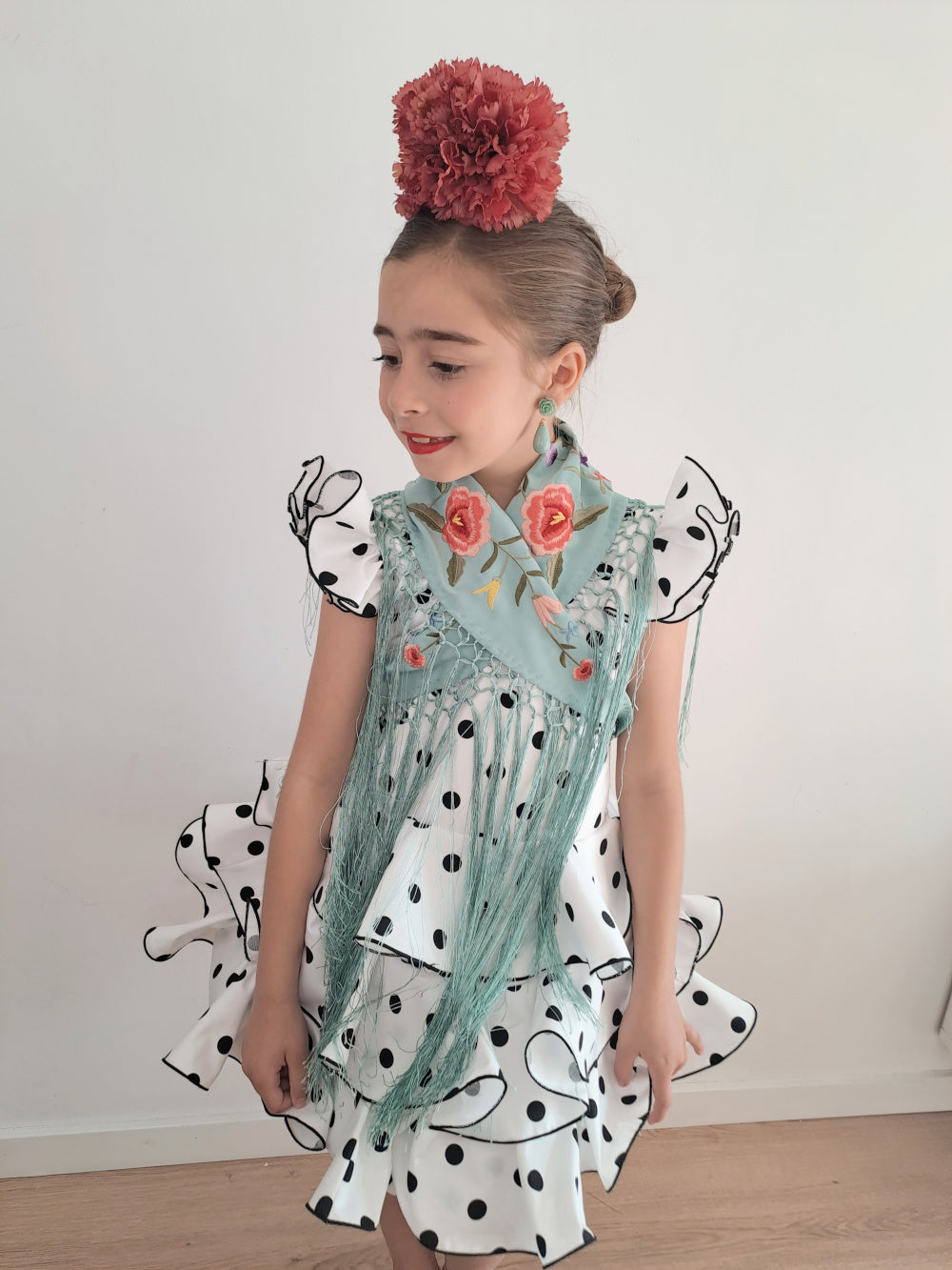 Mantoncillo flamenca bordado niña verde jabonoso - MiBebesito