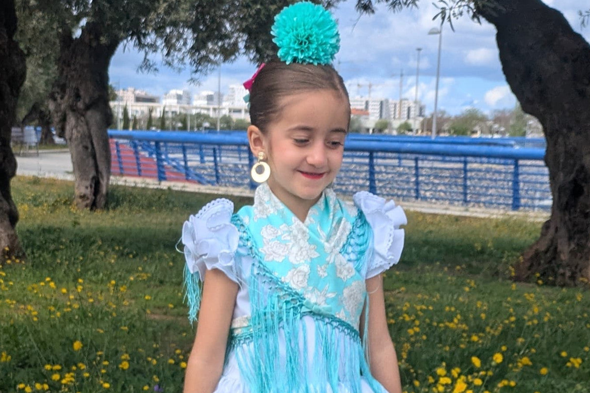 Mantoncillo Estampado Verde Agua Flores Blancas Para Niña