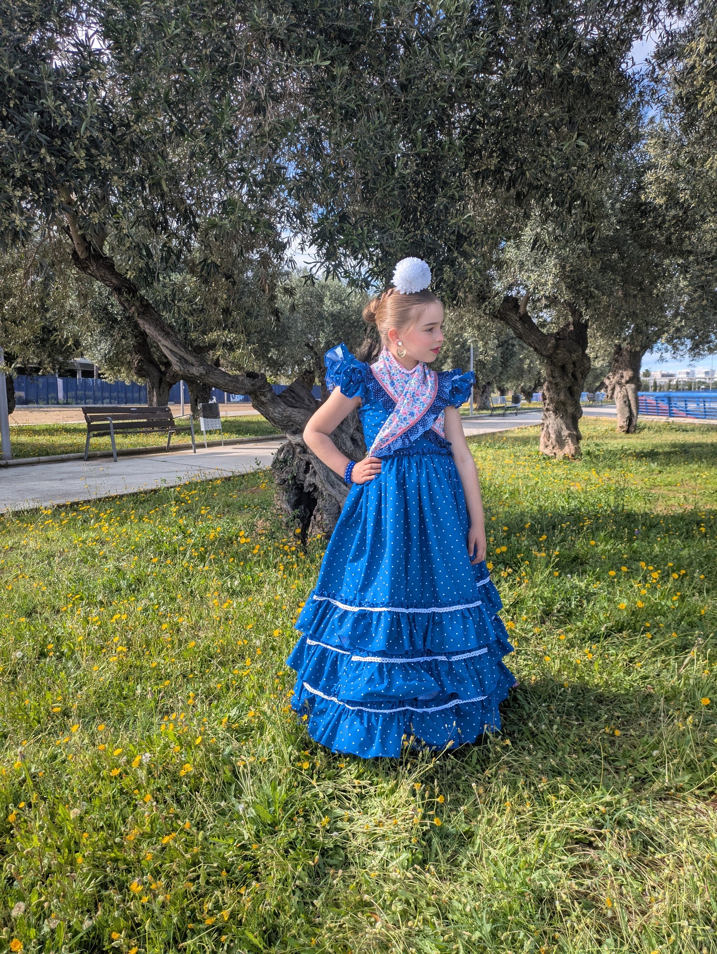 Pañoleta flamenca niña Liberty rosa y azul eléctrico