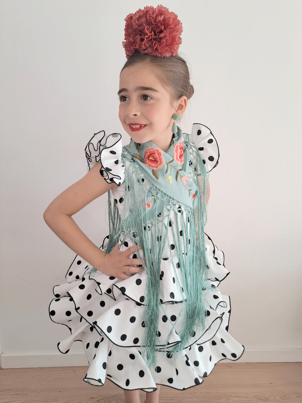 Mantoncillo flamenca bordado niña verde jabonoso MiBebesito