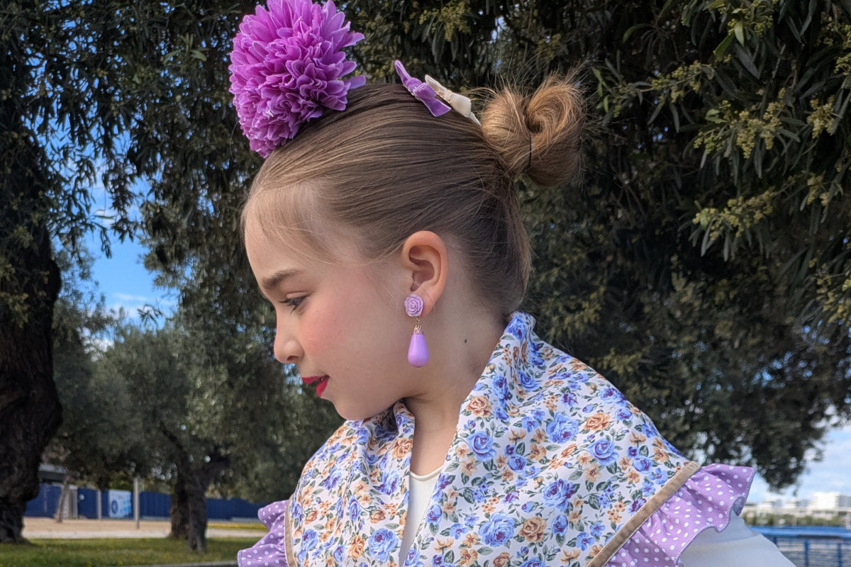 Pendientes flamenca para niña en forma de lágrima con flor varios colores - MiBebesito