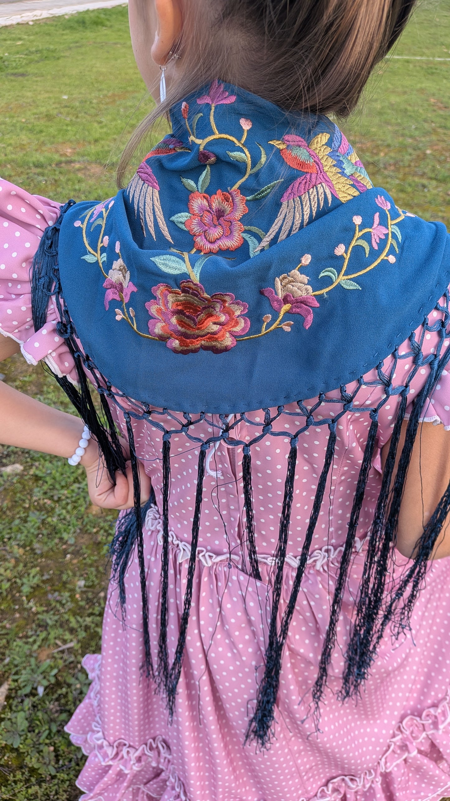 Mantoncillo bordado pájaros azul petróleo